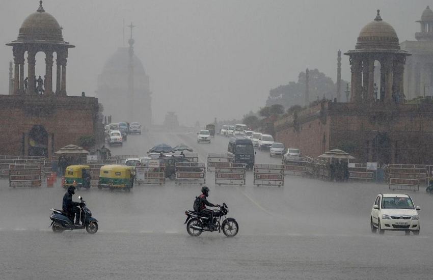 ALERT: दिल्ली-NCR में भी दिखाई देगा 'Cyclone Tauktae' का असर