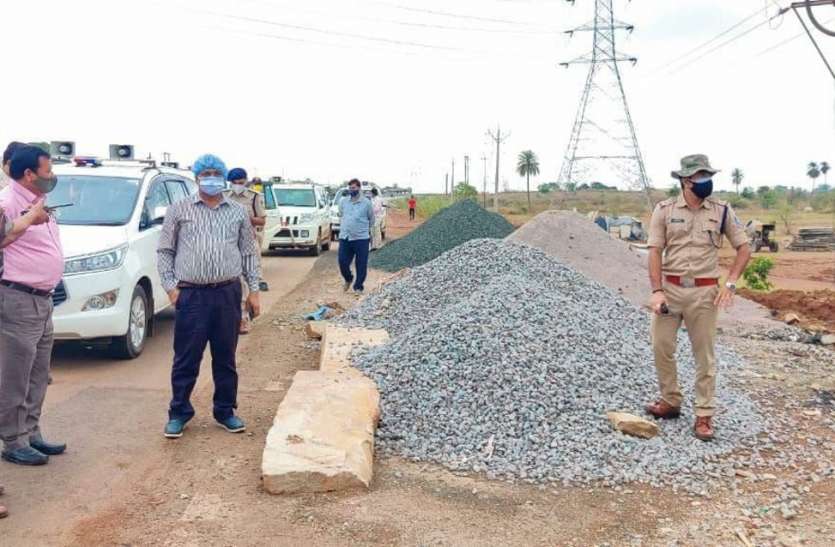 डेंजर स्पॉट का निरीक्षण कर अंधे मोड़ को खत्म करने के कलेक्टर ने दिए निर्देश डेंजर स्पॉट का निरीक्षण कर अंधे मोड़ को खत्म करने के कलेक्टर ने दिए निर्देश