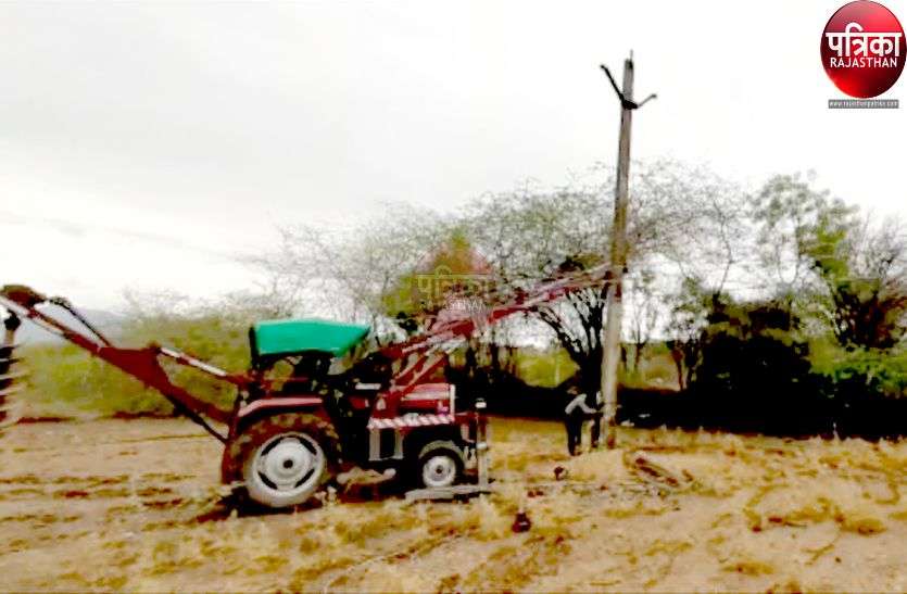 चक्रवाती तूफान से बिजली ढांचे को नुकसान, 65 पोल, दस ट्रांसफार्मर गिरे, 15 किमी बिजली लाइन टूटी चक्रवाती तूफान से बिजली ढांचे को नुकसान, 65 पोल, दस ट्रांसफार्मर गिरे, 15 किमी बिजली लाइन टूटी