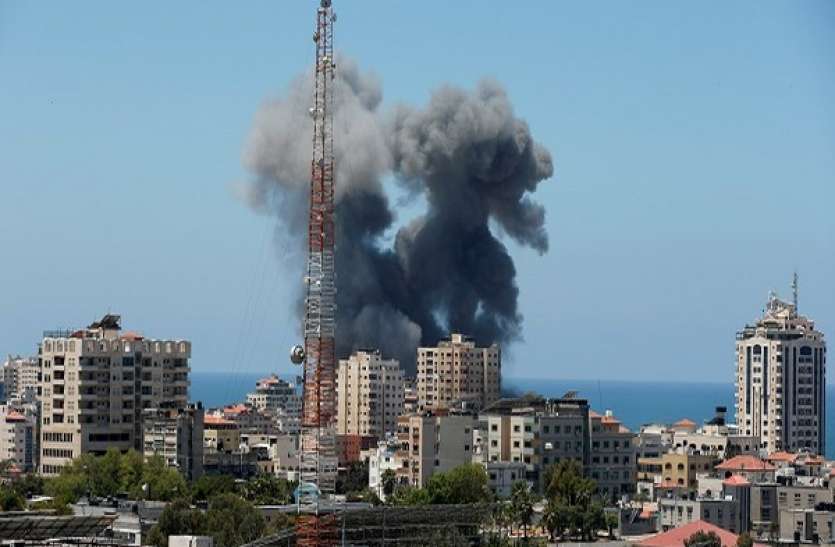 Israel and Palestine conflict इजराइल और फलस्तीन के बीच संघर्ष जारी, हमास कमांडरों के घरों को बनाया निशाना