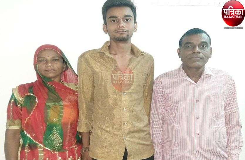 विवाह का आनन्द अपनों संग, जब वे नहीं आ रहे तो कर दिया स्थगित विवाह का आनन्द अपनों संग, जब वे नहीं आ रहे तो कर दिया स्थगित