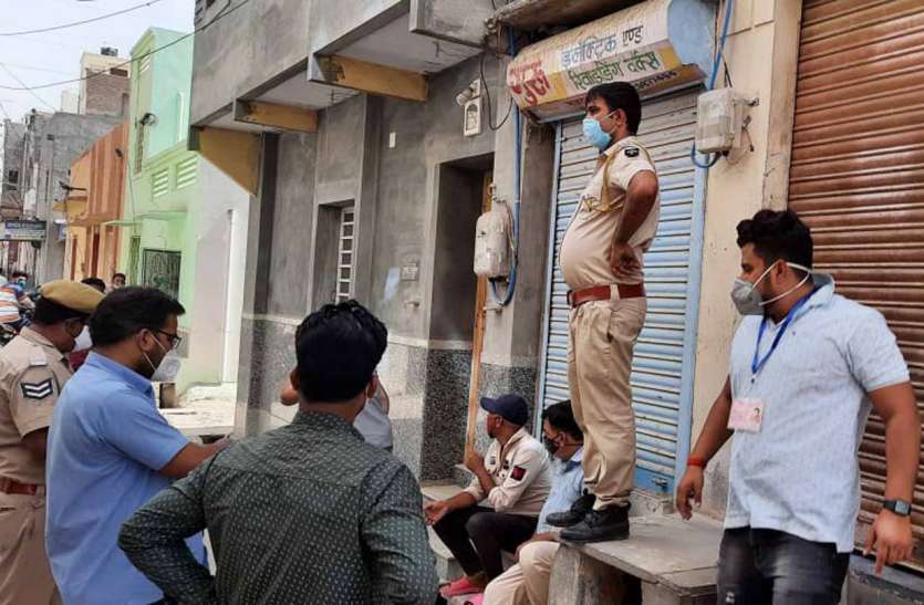 छह दुकानों को किया सील, विभिन्न वार्डो में किया सोडियम हाइपोक्लोराइट का छिड़काव छह दुकानों को किया सील, विभिन्न वार्डो में किया सोडियम हाइपोक्लोराइट का छिड़काव