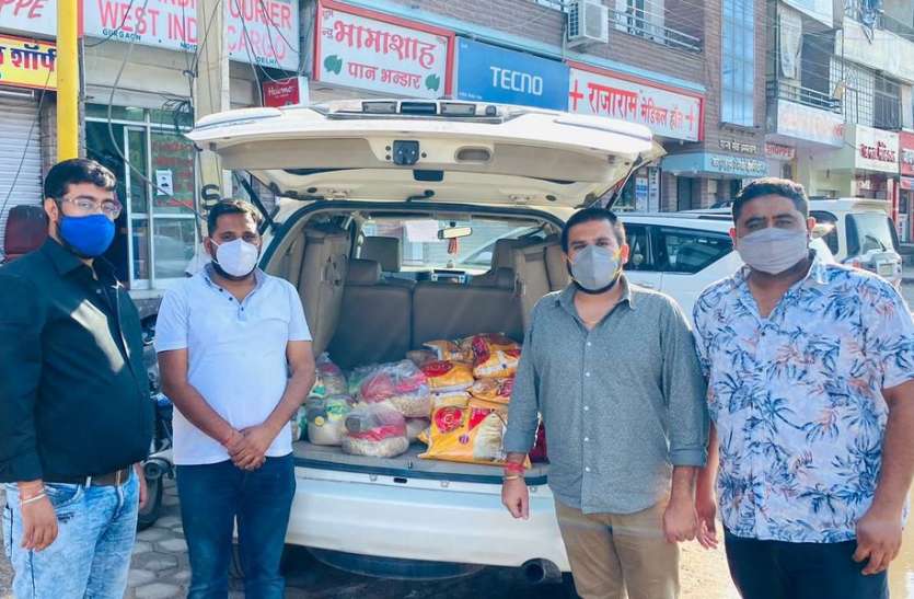 लॉकडाउन का एक महीना, अब हर दिन 20 से ज्यादा दिहाड़ी परिवारों की आ रही डिमांड लॉकडाउन का एक महीना, अब हर दिन 20 से ज्यादा दिहाड़ी परिवारों की आ रही डिमांड