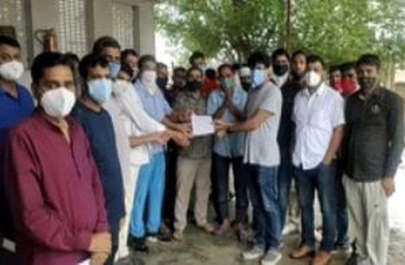शराब की दुकानें फिर सरकार को देंगे संचालक, मुख्यमंत्री को भेजा ज्ञापन शराब की दुकानें फिर सरकार को देंगे संचालक, मुख्यमंत्री को भेजा ज्ञापन