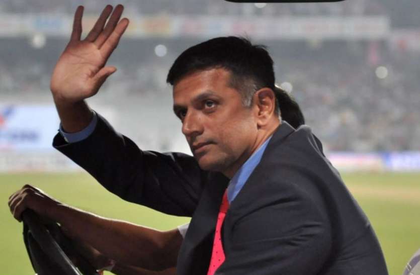 team_india-0000.jpg राहुल द्रविड़ देंगे श्रीलंका दौरे पर टीम इंडिया को कोचिंग