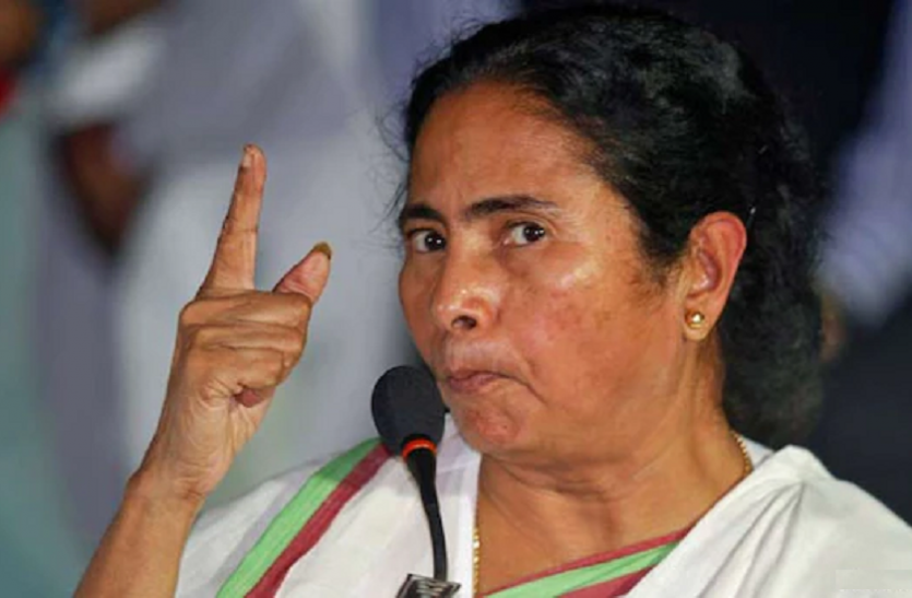 PM की मीटिंग में कठपुतली बने रहे मुख्यमंत्री...बोलने का मौका न दिए जाने पर ममता बनर्जी ने लगाए ये आरोप PM की मीटिंग में कठपुतली बने रहे मुख्यमंत्री...बोलने का मौका न दिए जाने पर ममता बनर्जी ने लगाए ये आरोप