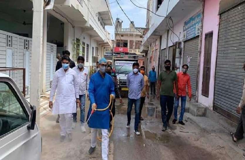 मंदिर में माइक-लाउडस्पीकर जबरन बंद करवाए, लाहोटी बोले तुष्टीकरण नहीं चलेगा मंदिर में माइक-लाउडस्पीकर जबरन बंद करवाए, लाहोटी बोले तुष्टीकरण नहीं चलेगा