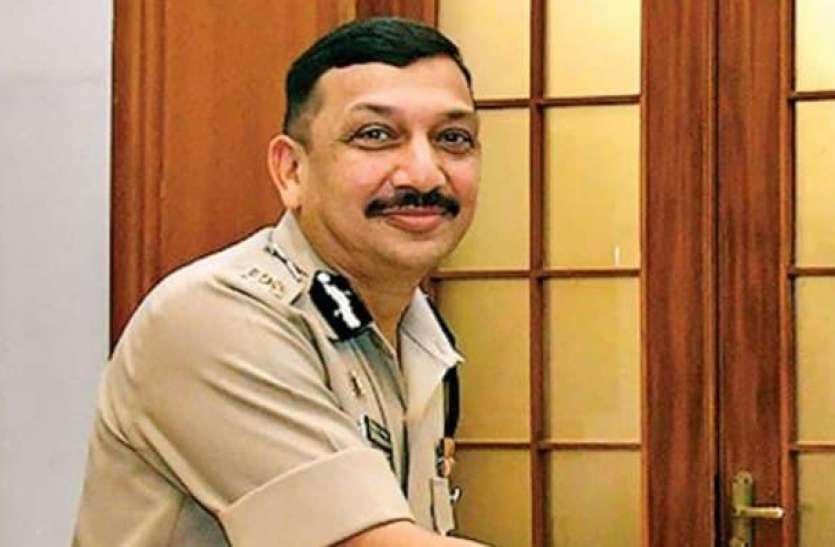 subodh.jpg कौन हैं सुबोध कुमार जायसवाल जिन्हें सौंपी गई सीबीआई चीफ की कमान, अमरीकी एजेंसियों संग भी किया है काम