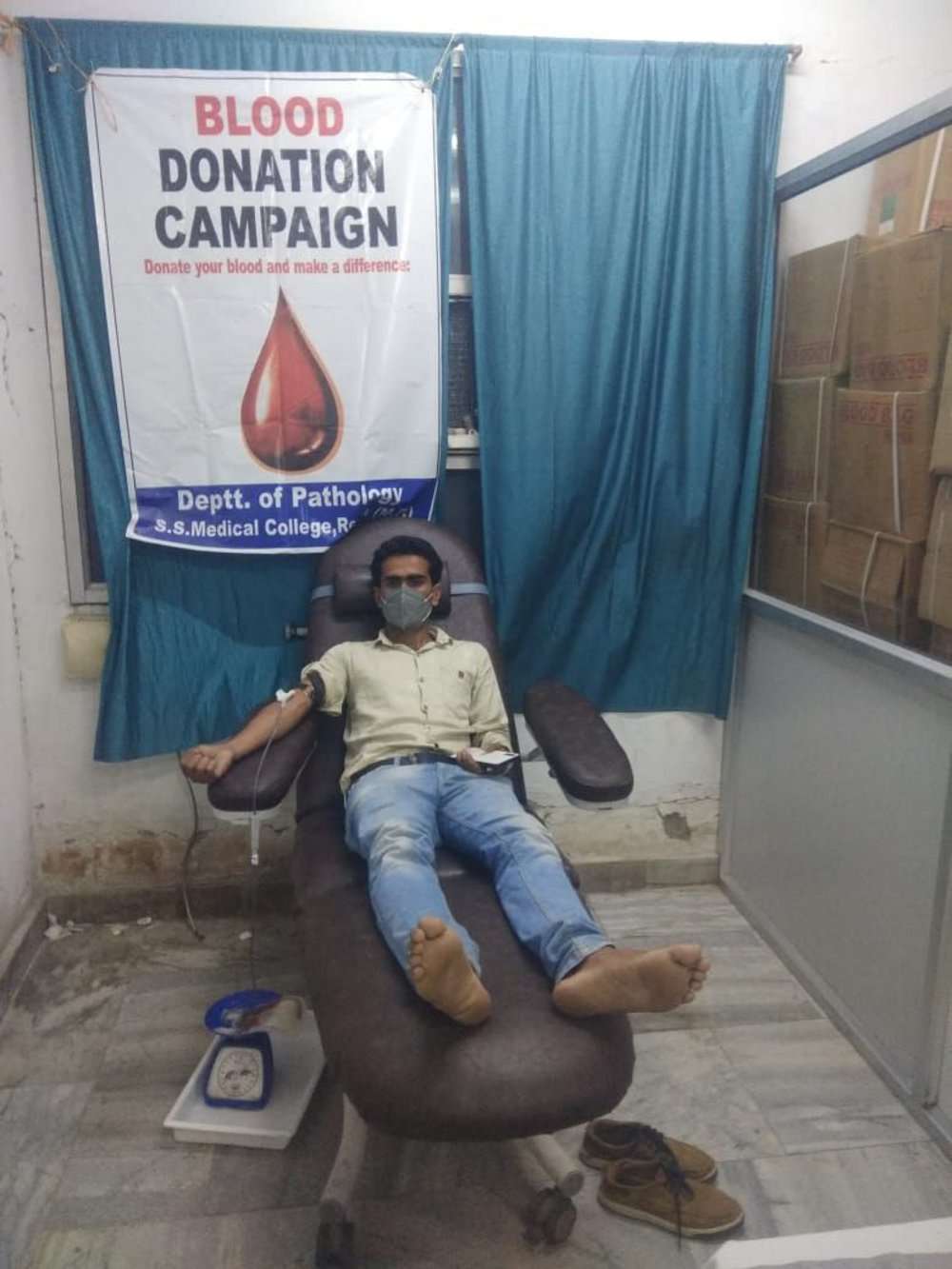 covid : Youth donated blood to save the life of the elderly