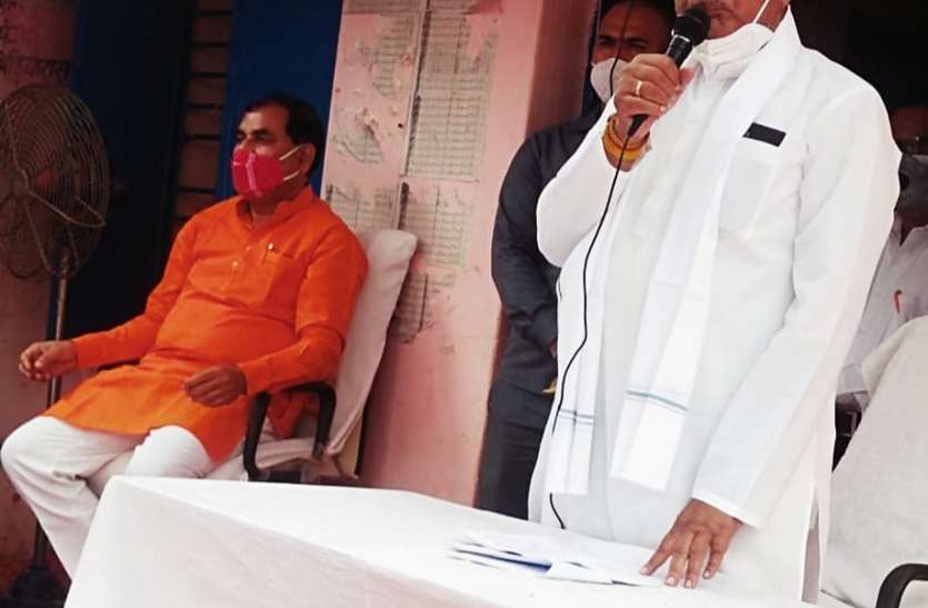 Panchayat level disaster committee's minister convened meeting, appeal पंचायत स्तरीय आपदा समिति की मंत्री ने बुलाई बैठक, संक्रमितों को इलाज कराने की अपील