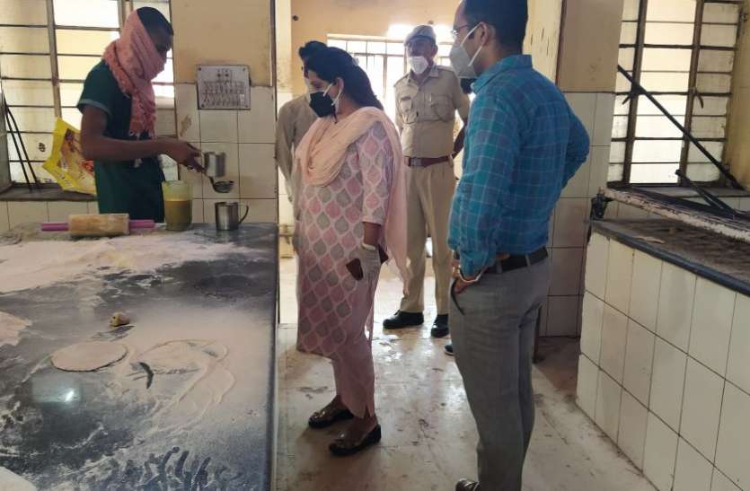 JODHPUR--केन्द्रीय कारागृह का निरीक्षण JODHPUR--केन्द्रीय कारागृह का निरीक्षण