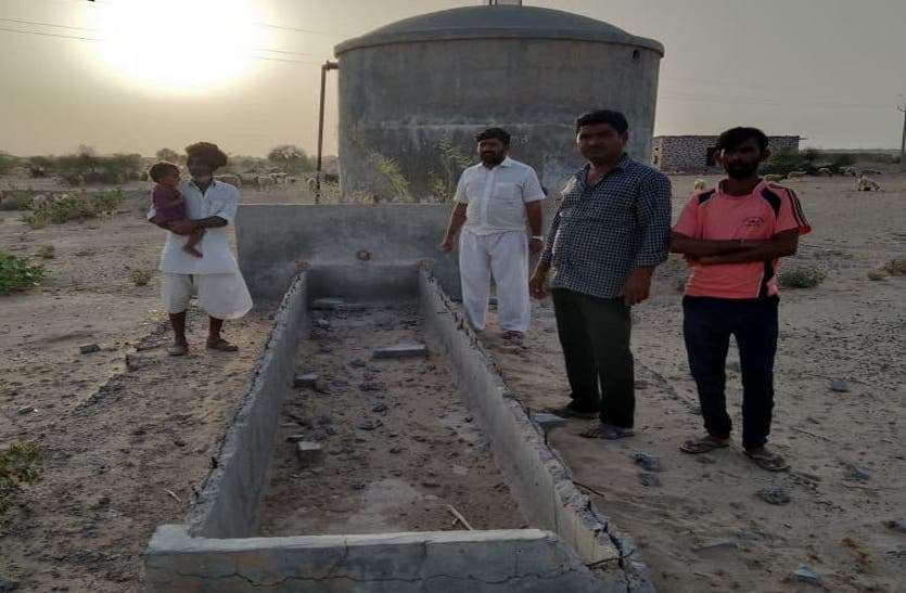 Drinking water Problem in border villages डेढ साल से सूखे जीएलआर, पानी की बूंद-बूंद को तरस रहे ग्रामीण, जानिए पूरी खबर
