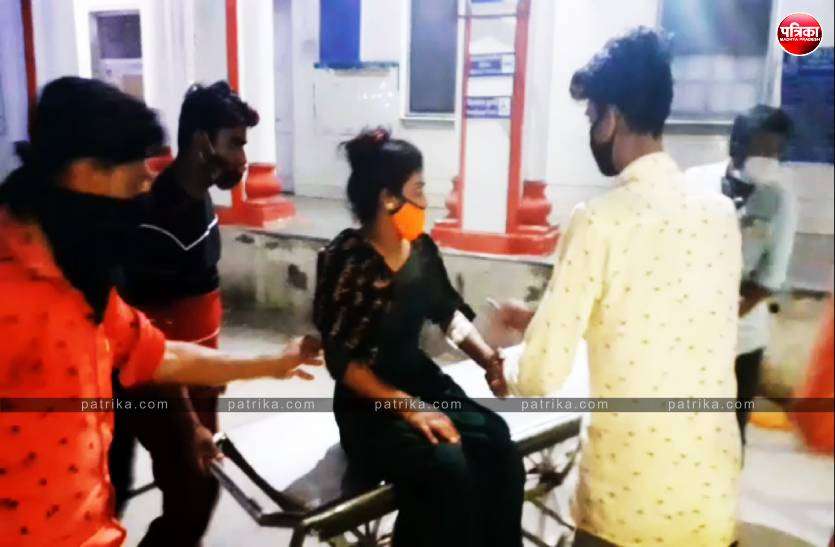 ratlam_crime.jpg सरेआम लड़की को रिवाल्वर से मारी गोली, हालत गंभीर