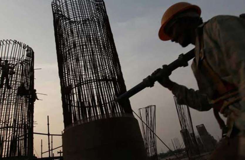 4.38 lakh crores increase in cost of 470 infra projects 470 इंफ्रा प्रोजेक्ट्स की लागत में 4.38 लाख करोड़ रुपए का इजाफा, 525 परियोजनाएं समय से पीछे