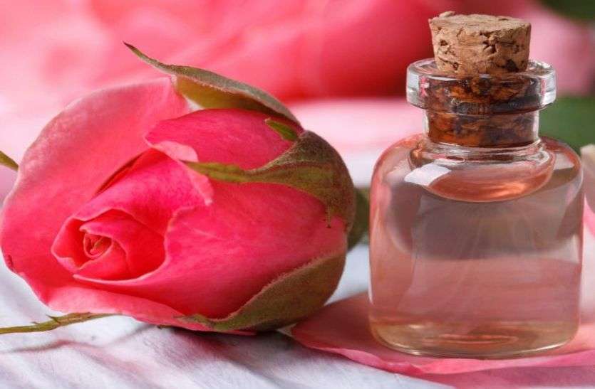 rose water prepare in pushkar Rose Water Benefits: चेहरे की चमक बरकरार रखता है गुलाब जल, जानिए इसके फायदे