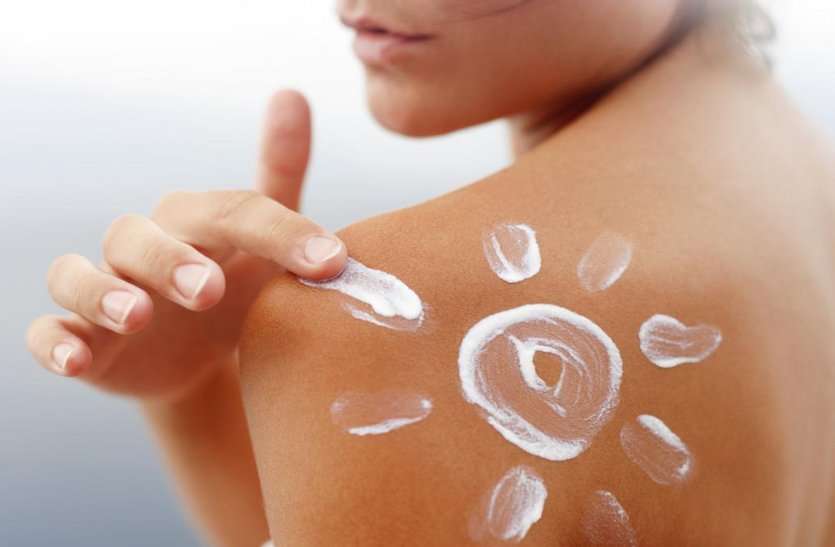 sunscreen.jpg Skin Care Tips: तेज धूप से बचने के लिए अपनी स्किन टोन के हिसाब से चुनें सन्सक्रीम, धूप से मिलेगा बेहतर प्रोटेक्शन