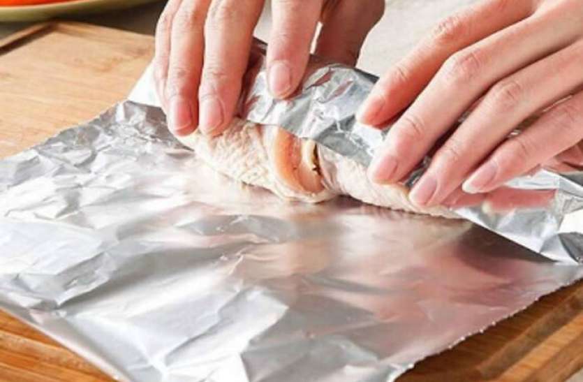 foil.jpg Health News in Hindi: एल्युमीनियम फॉयल पेपर से भोजन पैक करने में जरूर बरतें सावधानी, हो सकती गंभीर बीमारियां
