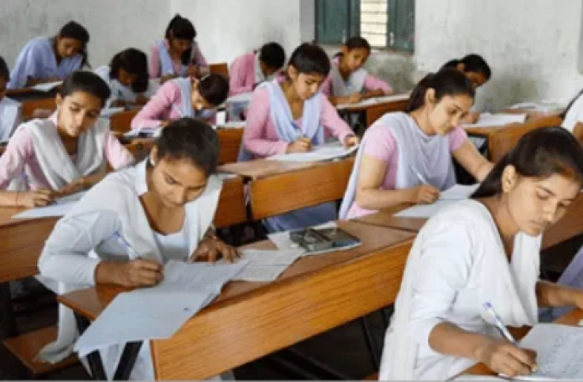 gseb board exam 2021 GSEB 12th Class Exam: जीएसईबी 12वीं की परीक्षाएं भी हुईं रद्द, शिक्षा मंत्री ने दी जानकारी