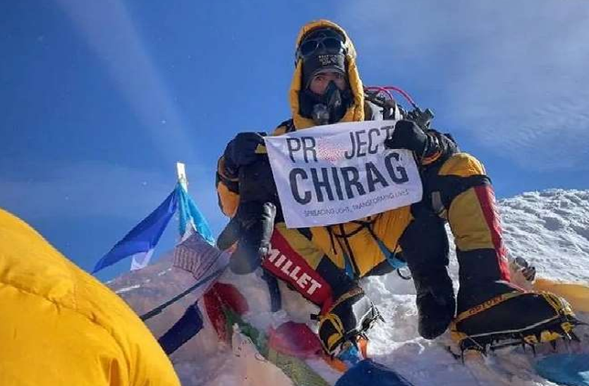 ईको फ्रेंडली तरीके से फतह किया माउंट एवरेस्ट ईको फ्रेंडली तरीके से फतह किया माउंट एवरेस्ट
