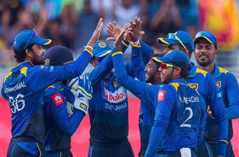 srilanka.jpg श्रीलंका क्रिकेट में घमासान, 38 खिलाड़ियों ने सेंट्रल कॉन्ट्रैक्ट पर साइन करने से किया इनकार