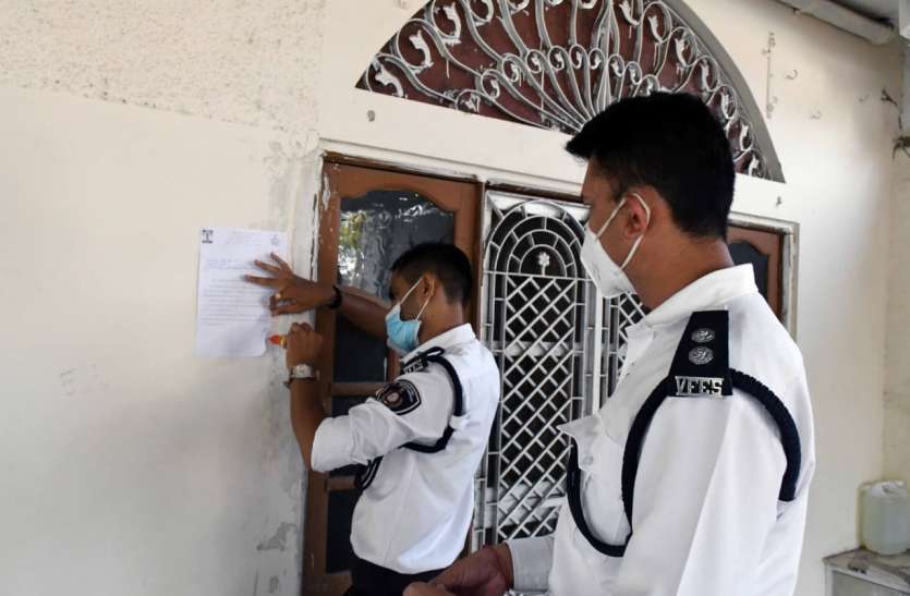 सीएम रूपाणी का अहम निर्णय: 9 मीटर ऊंची शैक्षणिक संस्थाओं को फायर एनओसी से छूट सीएम रूपाणी का अहम निर्णय: 9 मीटर ऊंची शैक्षणिक संस्थाओं को फायर एनओसी से छूट