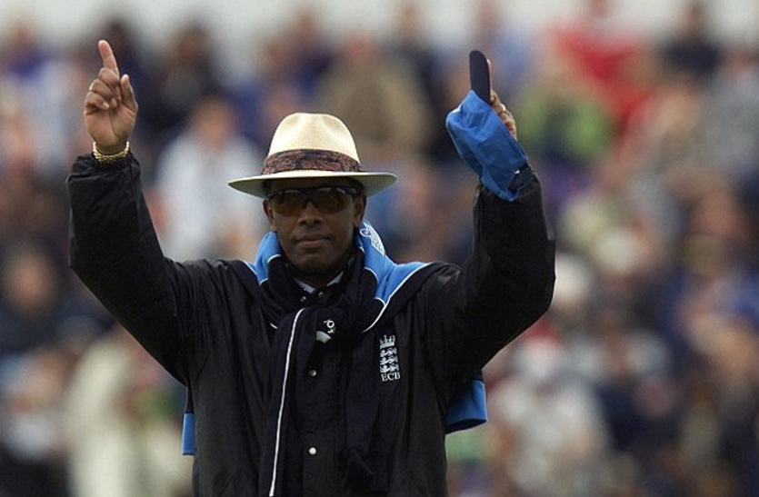 john holder ईसीबी पर नस्लवाद के आरोप लगाते हुए पूर्व अंपायर जॉन होल्डर ने कहा-हमें चुप कराना चाहते हैं...