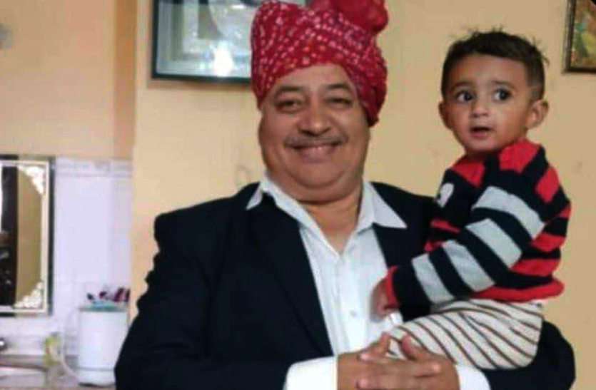 a2.jpg RAS Officer ने की ट्रेन के सामने लगाई छलांग, सुसाइड नोट में लिखी आत्महत्या की वजह