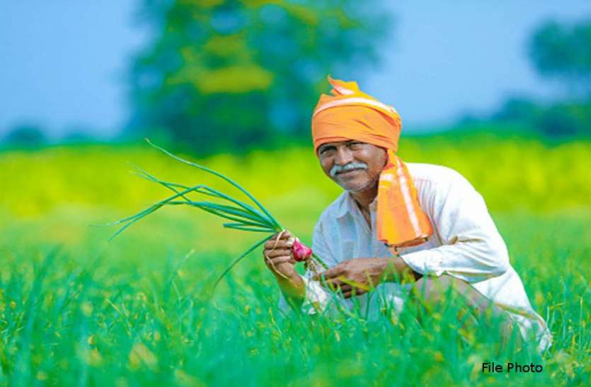 farmer_happy_1.jpg किसानों का नवाचार : कृषि विज्ञान केंद्र से जुड़कर 300 से अधिक किसान ऑनलाइन बेच रहे 23 उत्पाद