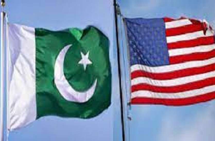 pakistan flag अफगानिस्तान में अमरीका को मदद के नाम पाक कर रहा ब्लैकमेल, आर्थिक सहयोग को दोबारा शुरू करने की मांग