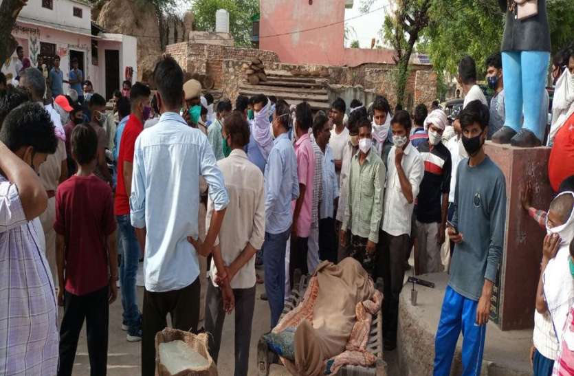 ससुराल में बेटे का जन्मदिन मनाने के बाद युवक की हत्या ससुराल में बेटे का जन्मदिन मनाने के बाद युवक की हत्या