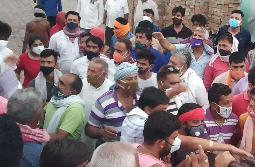 bikaner.jpg बीकानेर जिले में एक घर से उठी पांच अर्थियां, रो पड़ा पूरा कस्बा