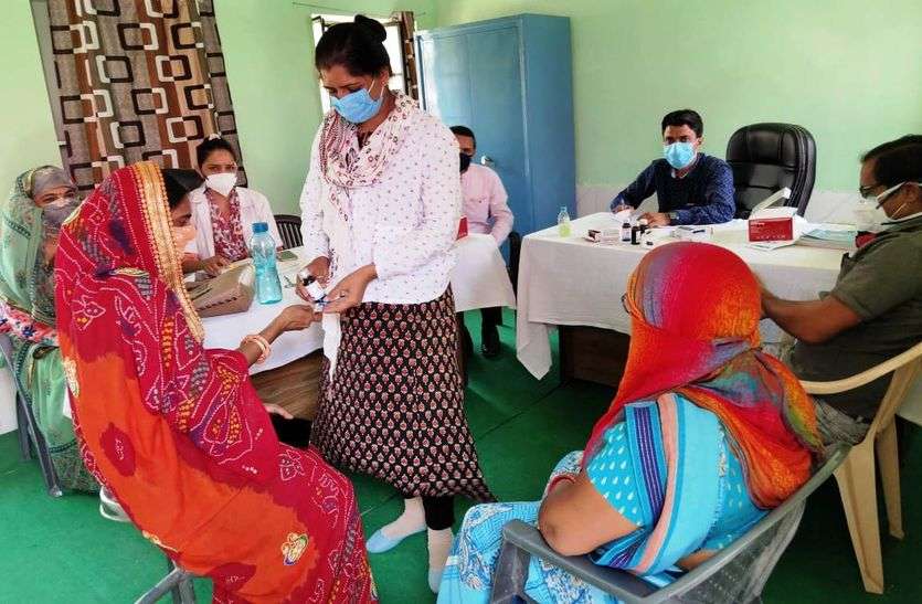 कोरोना से फिर दो मौत, 90 हुए स्वस्थ, जानें कल कहां लगेगी वैक्सीन कोरोना से फिर दो मौत, 90 हुए स्वस्थ