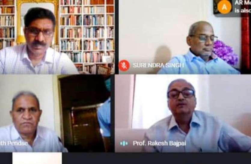 exam01.jpg प्रदेश में सबसे पहले रादुविवि में परीक्षाएं, तैयारियां हुई पूरी