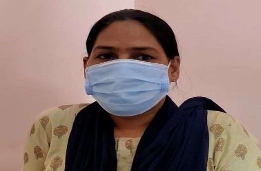 ससुराल वाले कह रहे हमारी बहु ही नहीं, तहसीलदार बहु ने कहा 10 करोड़ की संपति के लिए रच रहे साजिश ससुराल वाले कह रहे हमारी बहु ही नहीं, तहसीलदार बहु ने कहा 10 करोड़ की संपति के लिए रच रहे साजिश
