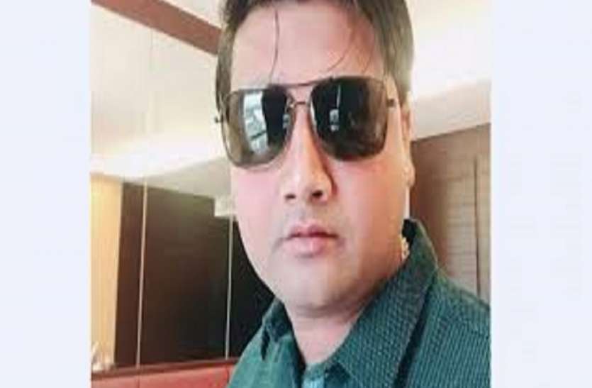 Bikaru Scandal: सीएम योगी से मिलकर अधिवक्ता ने बताईं कई गड़बड़ियां, जय बाजपेई पर सीएम कार्यालय से हो सकती है जांच Bikaru Scandal: सीएम योगी से मिलकर अधिवक्ता ने बताईं कई गड़बड़ियां, जय बाजपेई पर सीएम कार्यालय से हो सकती है जांच