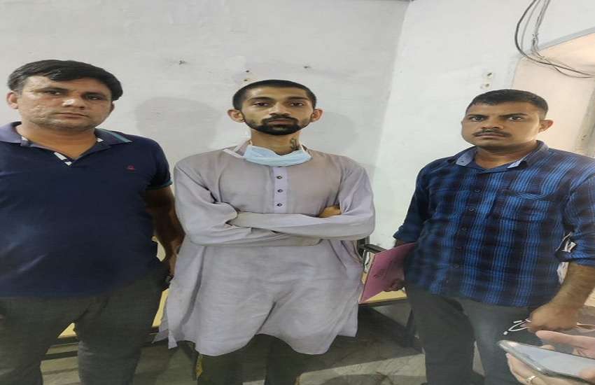आदित्य तिवारी