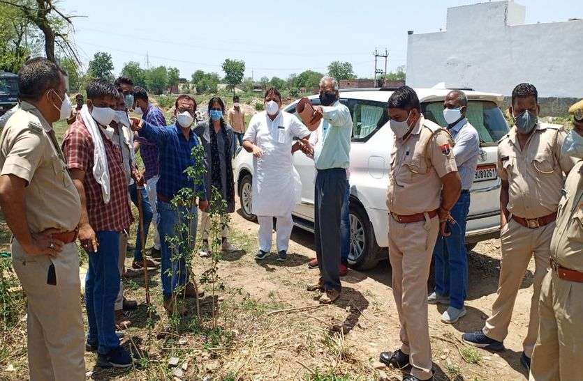 चंदेरिया में जल्द मिलेगी आवासीय योजना की सौगात चंदेरिया में जल्द मिलेगी आवासीय योजना की सौगात