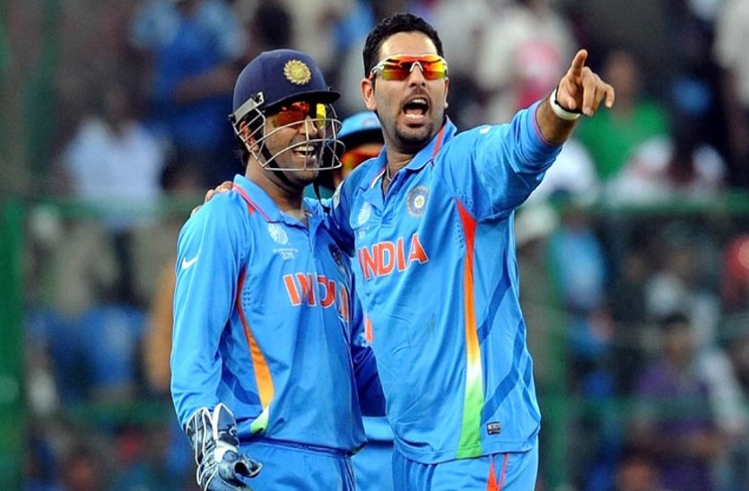 dhoni_and_yuvraj.png 2007 T20 वर्ल्ड कप में धोनी की जगह युवराज सिंह को थी कप्तान बनने की उम्मीद