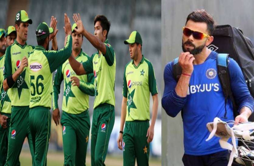 pakistan_cricket_team.jpg भारत के मुकाबले पाकिस्तानी क्रिकेटर्स को मिलती हैं इतनी कम सैलरी