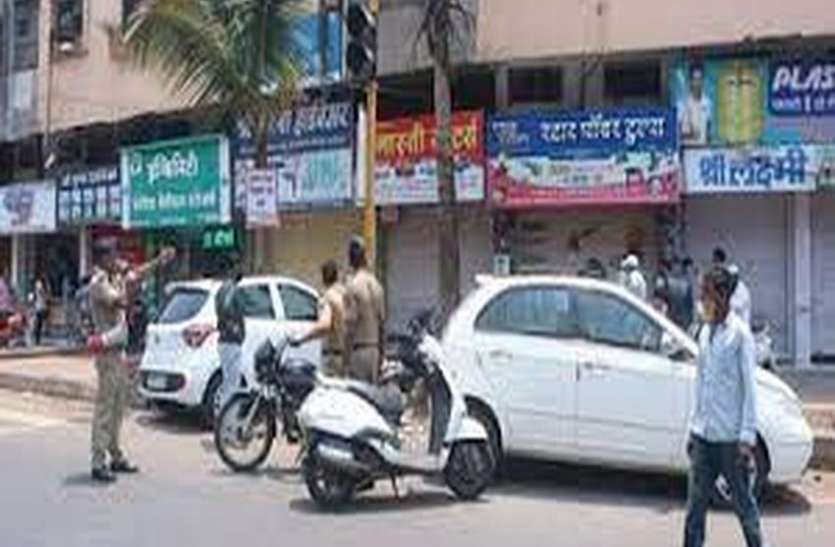 गांधीनगर में किरकोल बिक्री के दुकानदार परेशान गांधीनगर में किरकोल बिक्री के दुकानदार परेशान