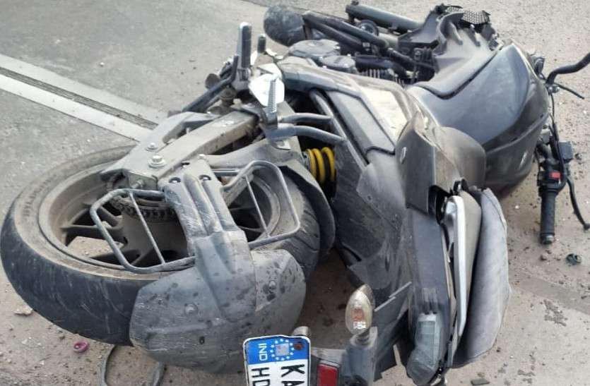 two dies in accident at jaipur Sodala Elevated Road जयपुरः एलीवेटेड रोड पर फिर बड़ा हादसा, अब बाइक सवार युवक-युवती की मौत