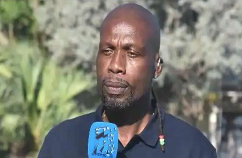 curtly_ambrose_1.jpg एंब्रोस ने अश्विन पर टिप्पणी करने को लेकर मांजरेकर का किया बचाव