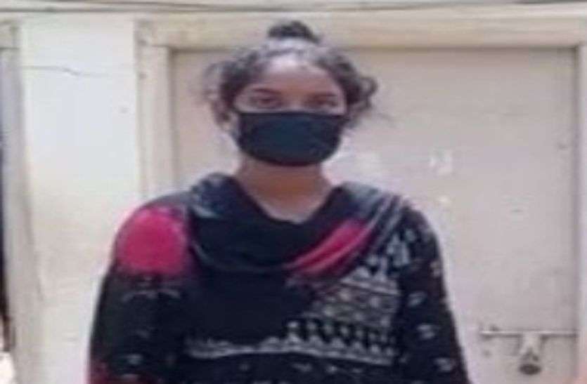 cheating bride of gujrat cheating girl cheating woman पुरुषों को इस तरह चंगुल में फंसाती है ये शातिर युवती