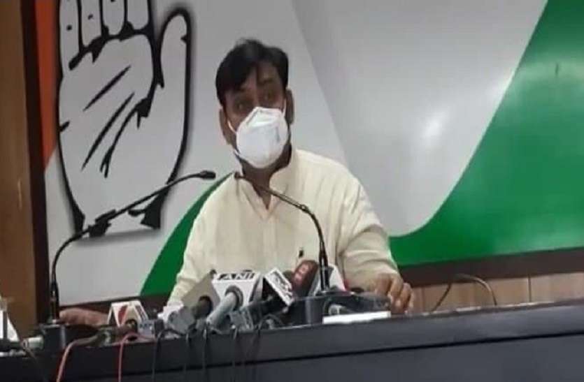 govind dotasara डोटासरा का भाजपा पर हमला, '400 रुपए सिलेंडर पर विरोध करने वाले अब कहां हैं'?