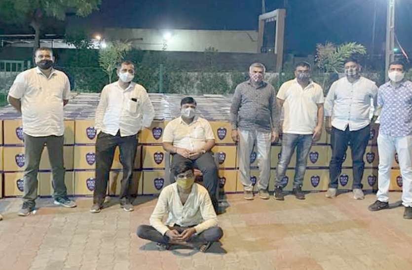 दो स्थानों से 43 लाख 17 हजार की शराब जब्त दो स्थानों से 43 लाख 17 हजार की शराब जब्त