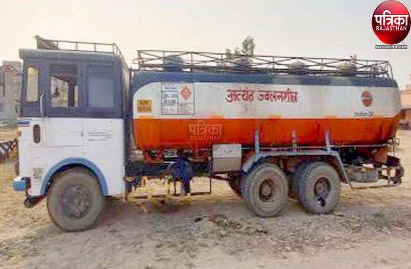 पेट्रोल-डीजल के भाव आसमान पर, गुजरात से तस्करी, राजस्थान में तस्करों की चांदी पेट्रोल-डीजल के भाव आसमान पर, गुजरात से तस्करी, राजस्थान में तस्करों की चांदी