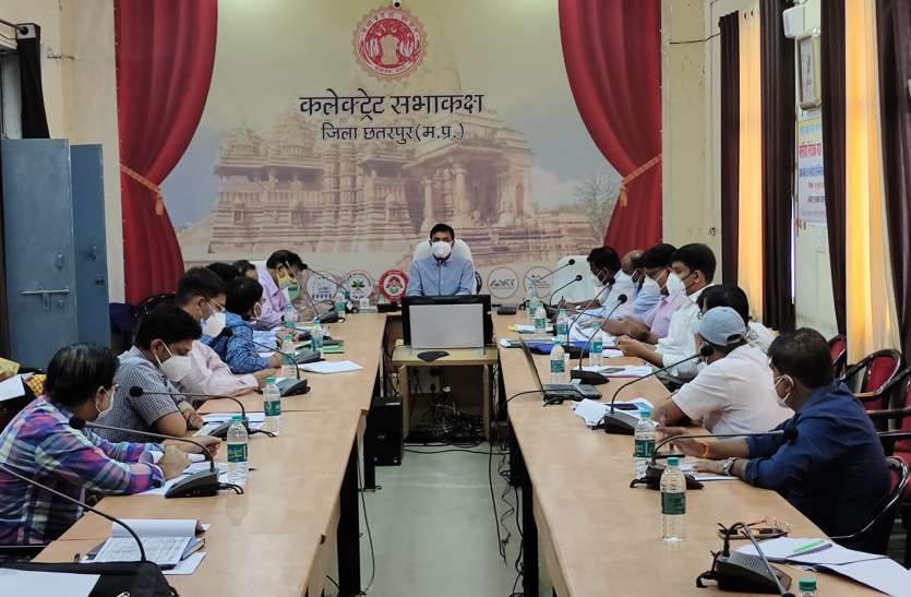 पीएम आवास की राशि लेकर मकान न बनाने वालों पर दर्ज होगा गबन का केस 100 फीसदी टीकाकरण कराने वाली पंचायत होगी पुरस्कृत