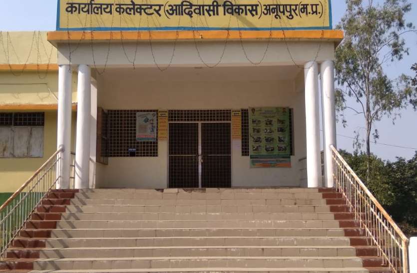 Three new higher secondary schools and 10 additional rooms in 6 old sc 21 करोड़ की लागत से तीन नए हायर सेंकरी स्कूल और 6 पुराने स्कूलों में 10-10 अतिरिक्त कक्ष की सुविधा