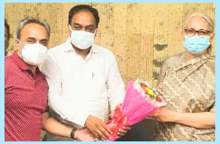 बीएसपी के 45 हजार मजदूरों को मिले सेक्टर-9 अस्पताल में मुफ्त इलाज बीएसपी के 45 हजार मजदूरों को मिले सेक्टर-9 अस्पताल में मुफ्त इलाज