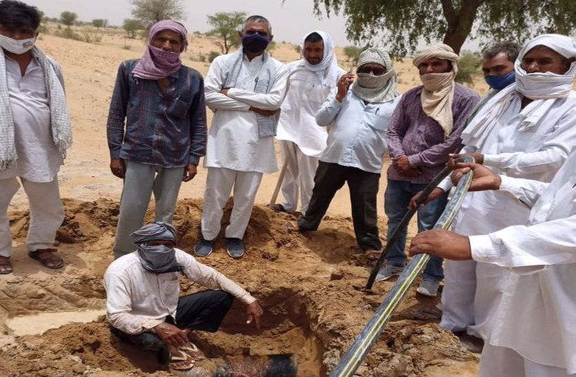 पानी चोरी करने वालों के काटे कनेक्शन पानी चोरी करने वालों के काटे कनेक्शन